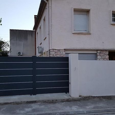 Le Gite De La Gravette Carcassonne Bagian luar foto